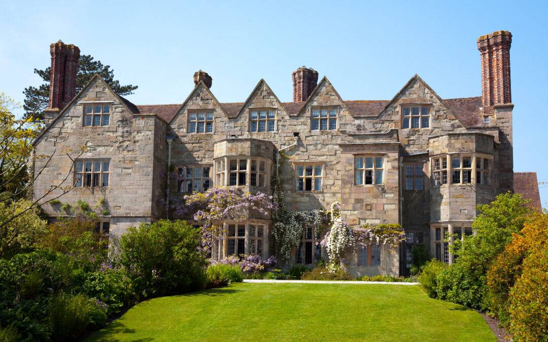 High LTV Bridging Loan Helps Legal Duo Buy Dream Estate in the English Countryside
