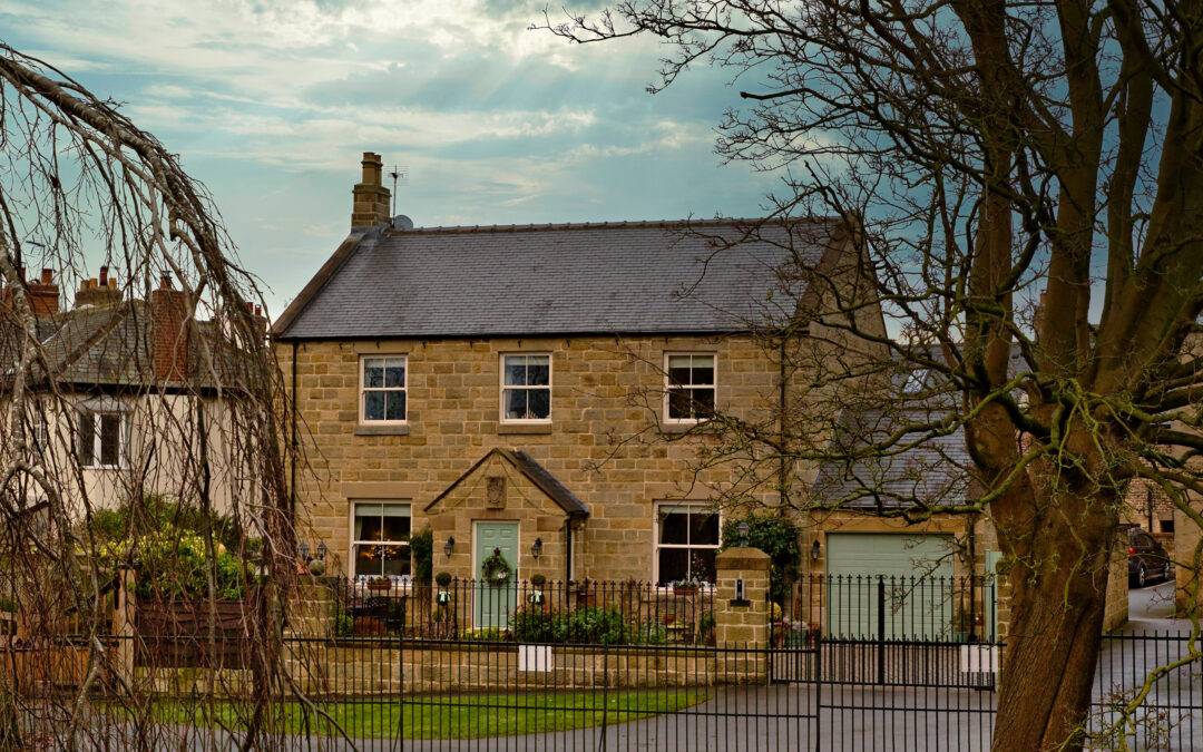Expat in Saudi Arabia Purchasing a New Home in the UK